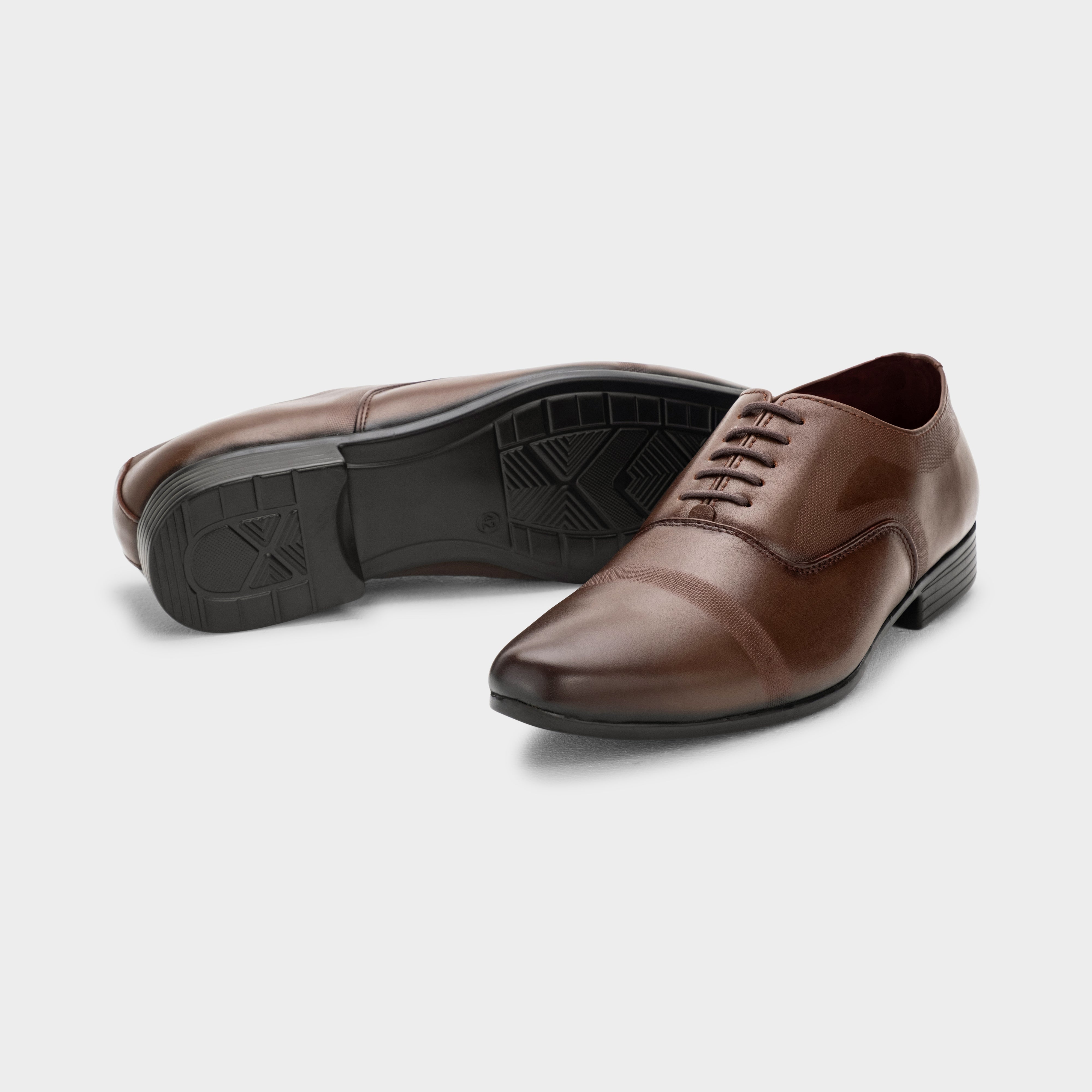 CAP TOE OXFORD