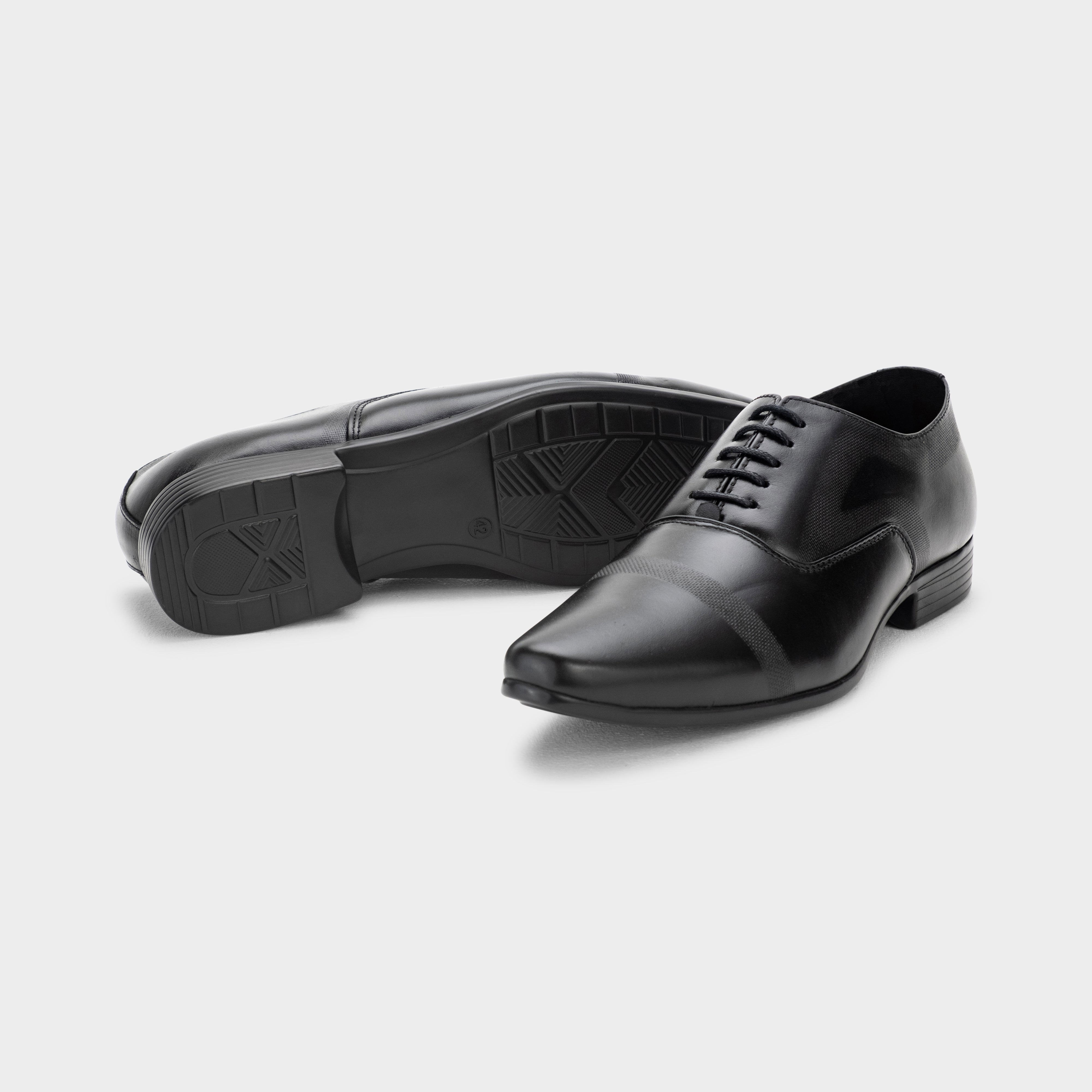 CAP TOE OXFORD